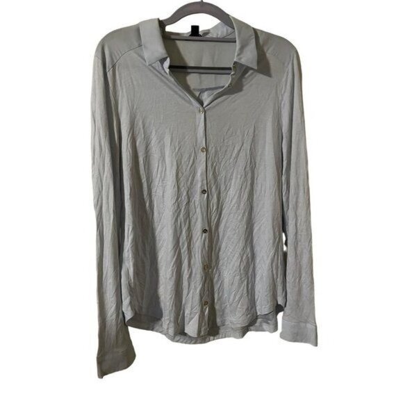 Ann Taylor blouse size Medium pastel blue different back fabric - Picture 1 of 7
